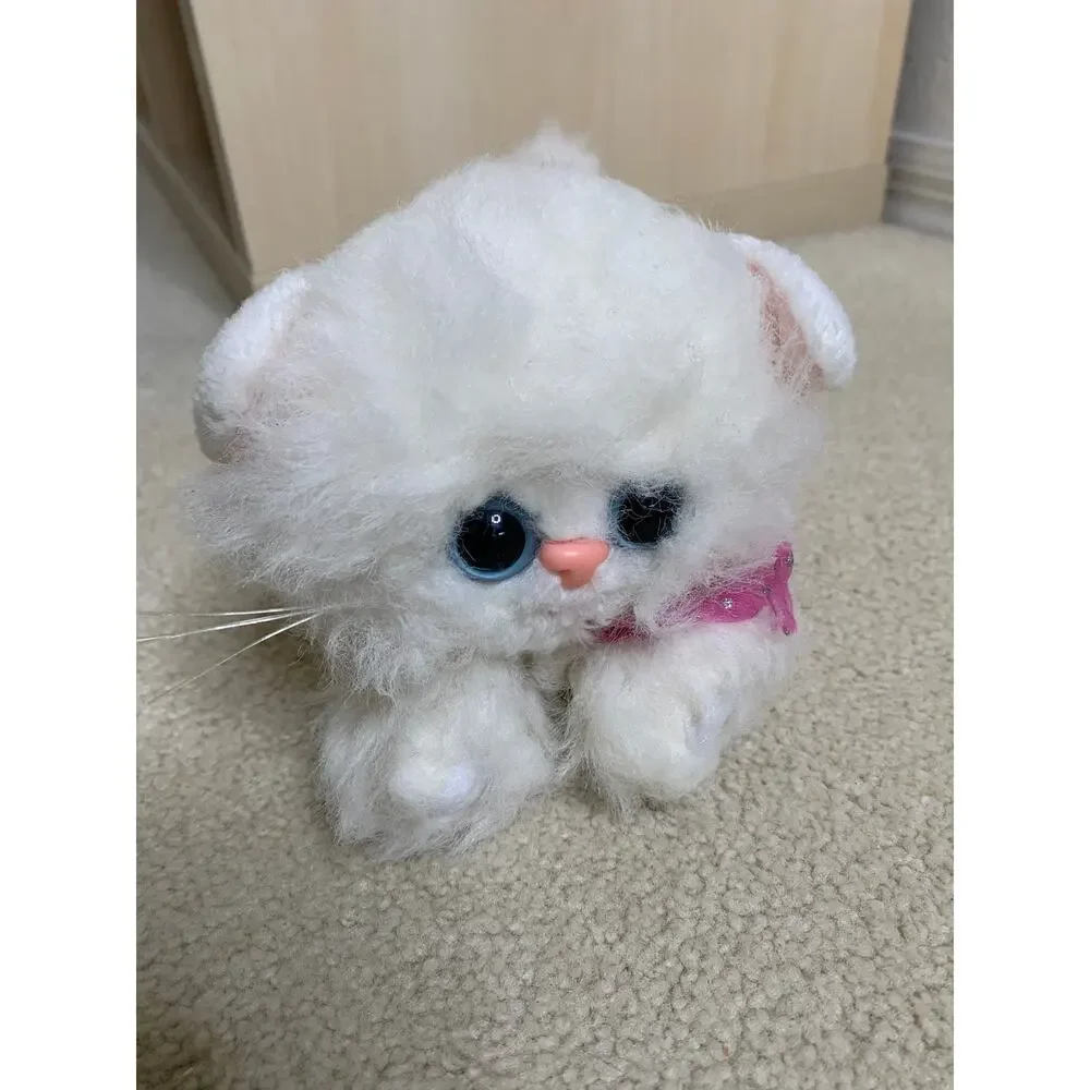 Kitty Kitty Kittens WHITE PERSIAN Plush w/Blue Eye PURRS VTG Tyco